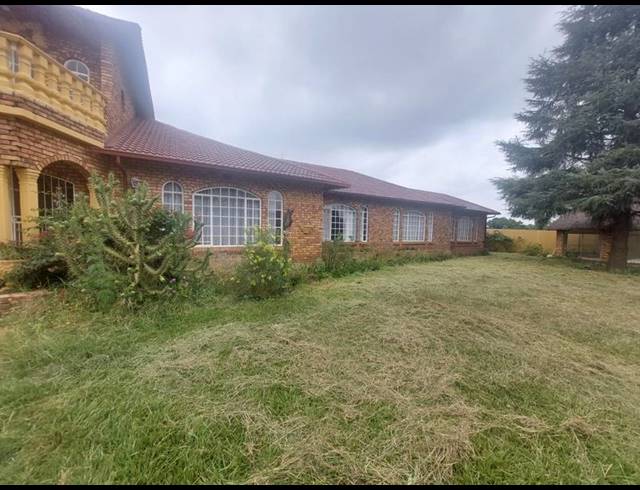 8 BEDROOM HOUSE FOR SALE IN RANDFONTEIN SOUTH